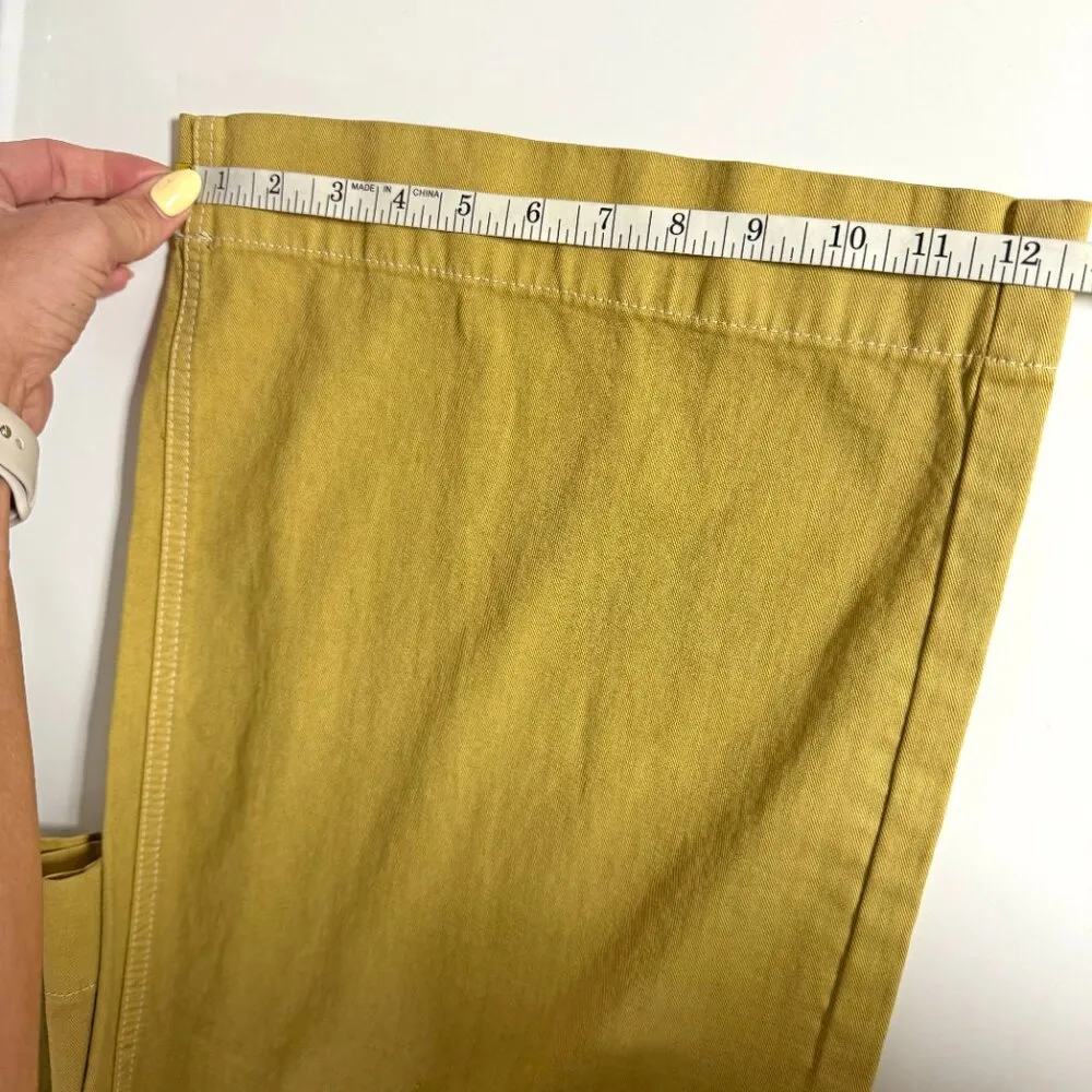 *NEW* Easel Crop Jeans - Image 11