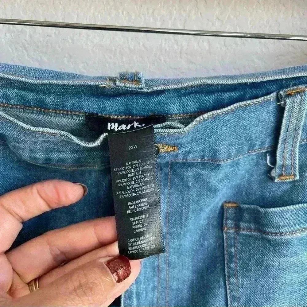 Mark. Crop Wide Leg Raw Hem‎ Blue Denim Women’s Size 22W Boho Hippie Pants - Image 9