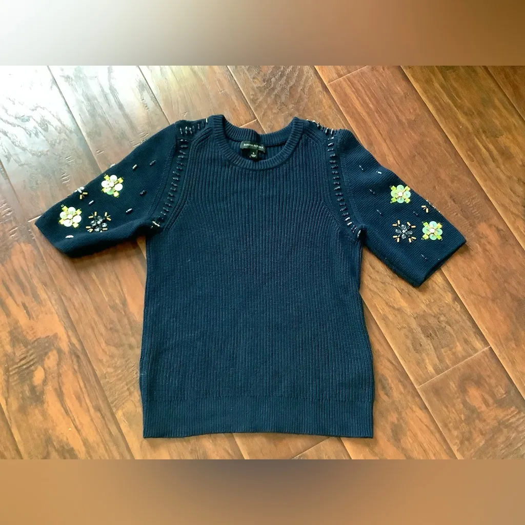 Beautiful embellished top 💙💛🤍💙 - Image 5