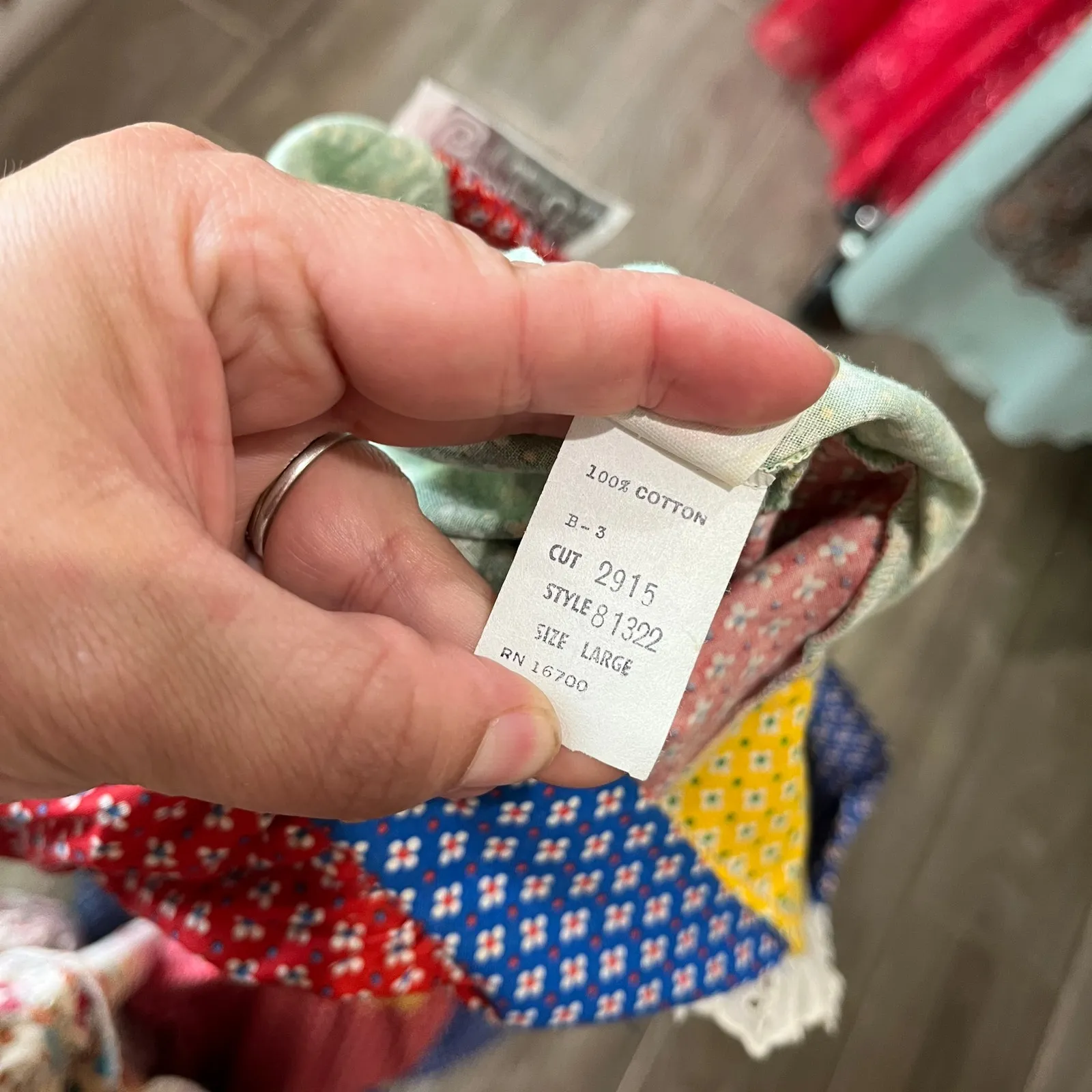 70~80's USA Flower Motif Pattern Colorful Tiered Union Made Chore Dress Sz L Red Size L - Image 9