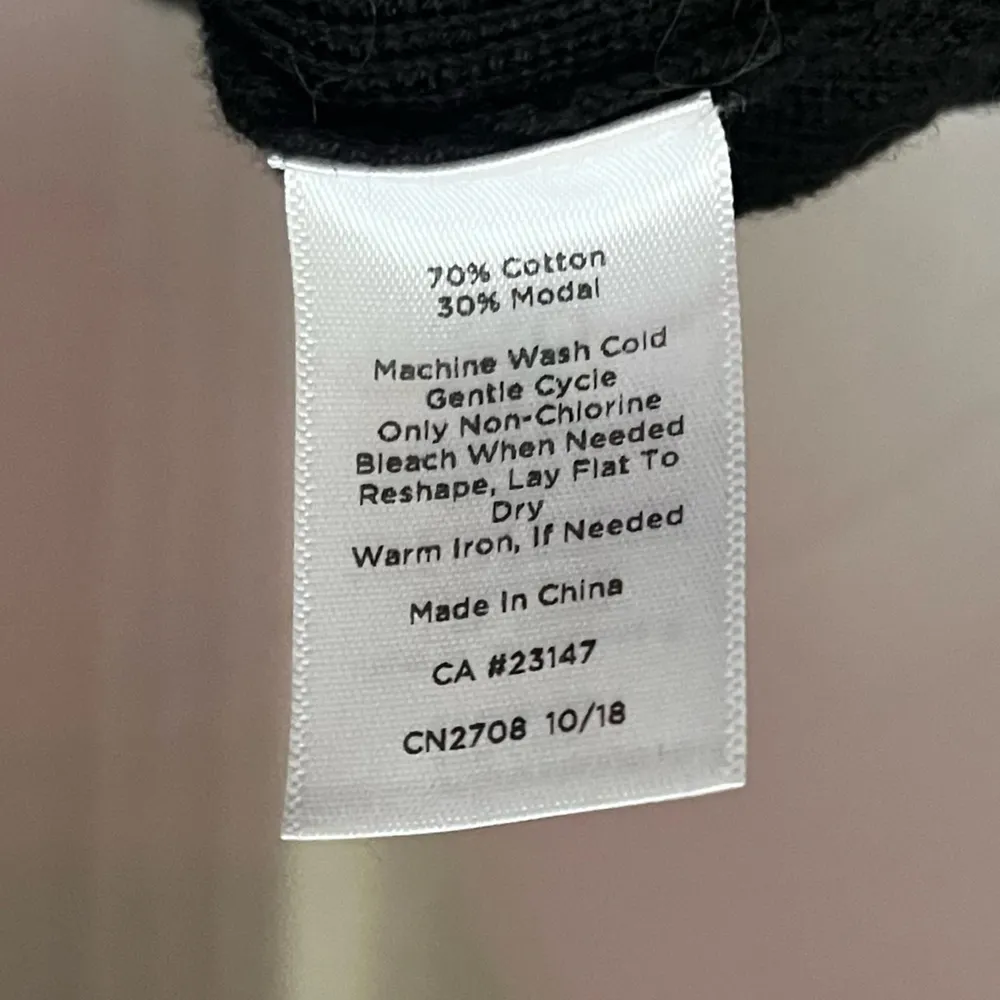 Talbots • Black Ribbed Sleeveless Women's Tank Top - Image 3