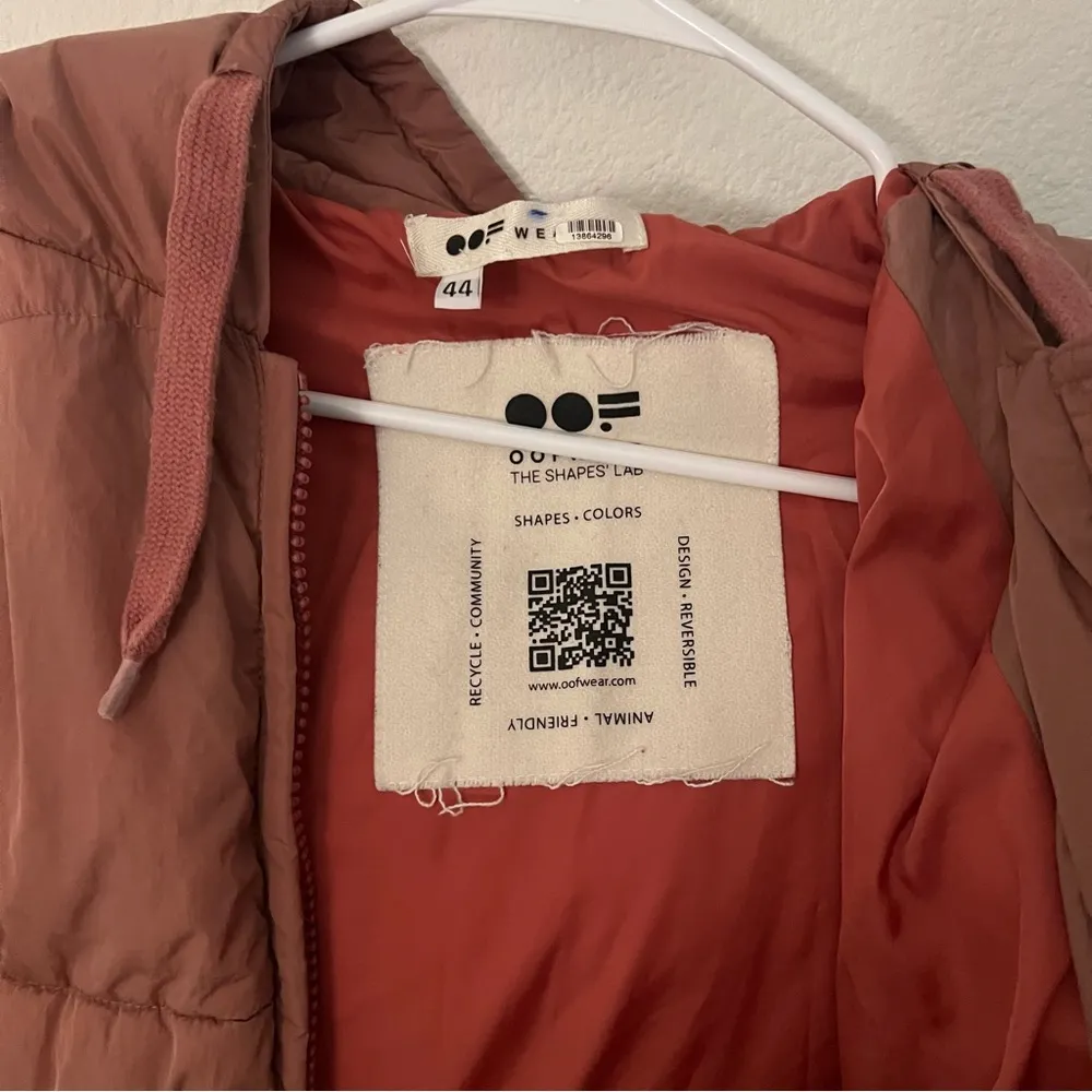 OOF Pink Puffer Jacket - Image 4