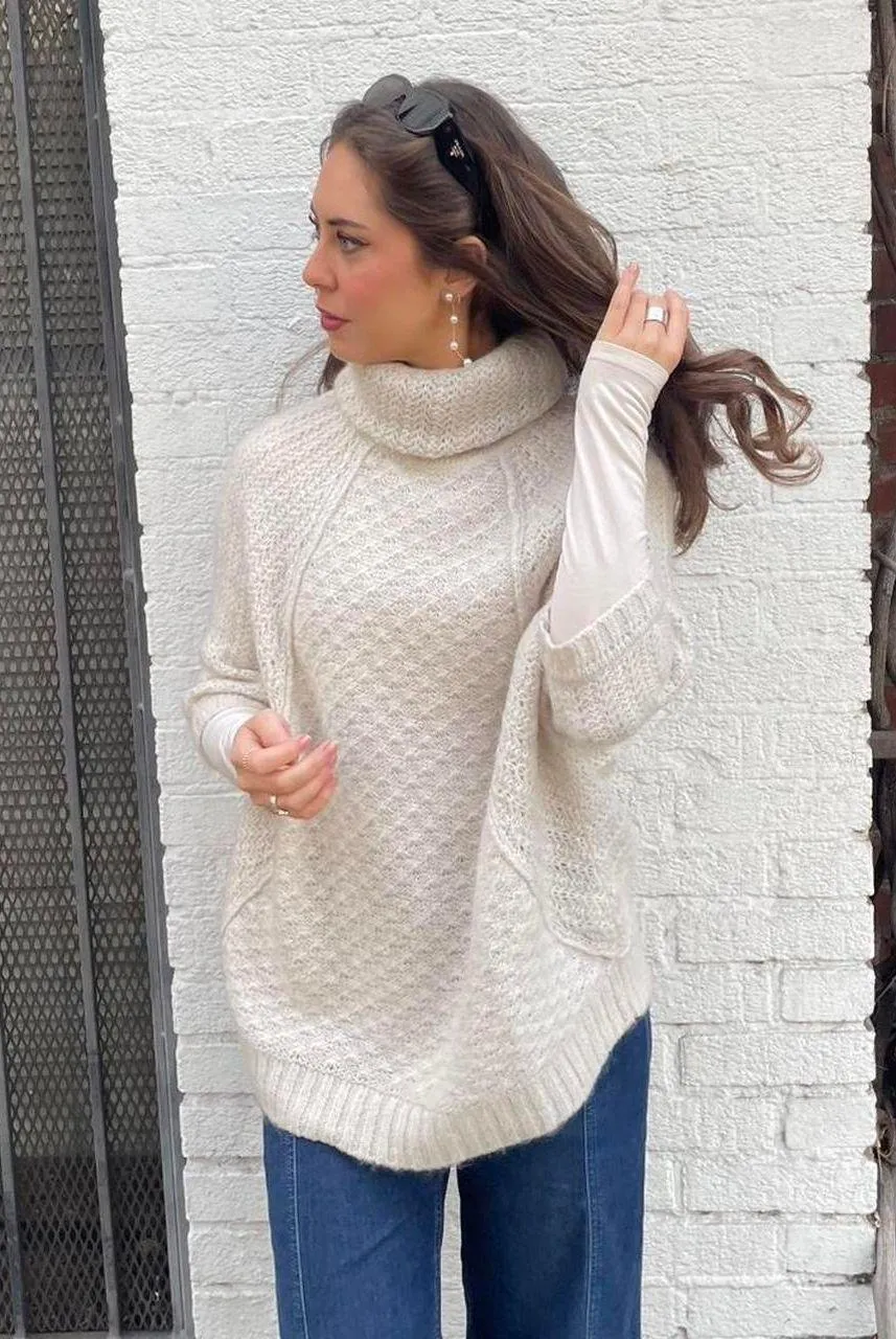 knit cream oversized tunic turtleneck sz M - Image 6