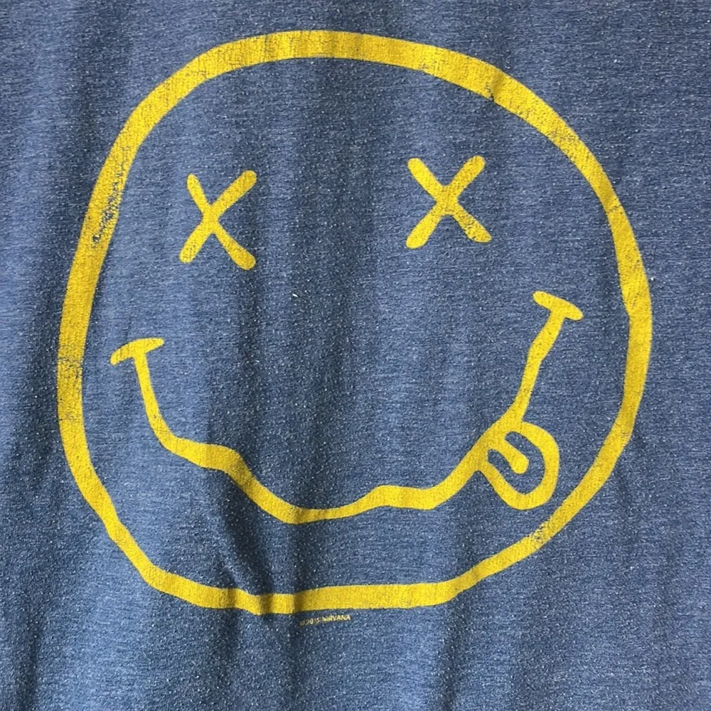 Nirvana (2015) broken in Tee fits like a Lg/xl - Image 2