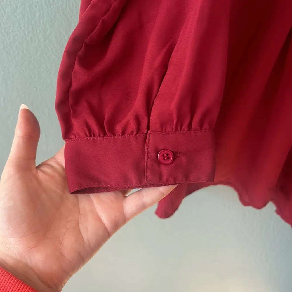 Maroon Romper Shorts Long Sleeve V-neck Women’s Medium - Image 2