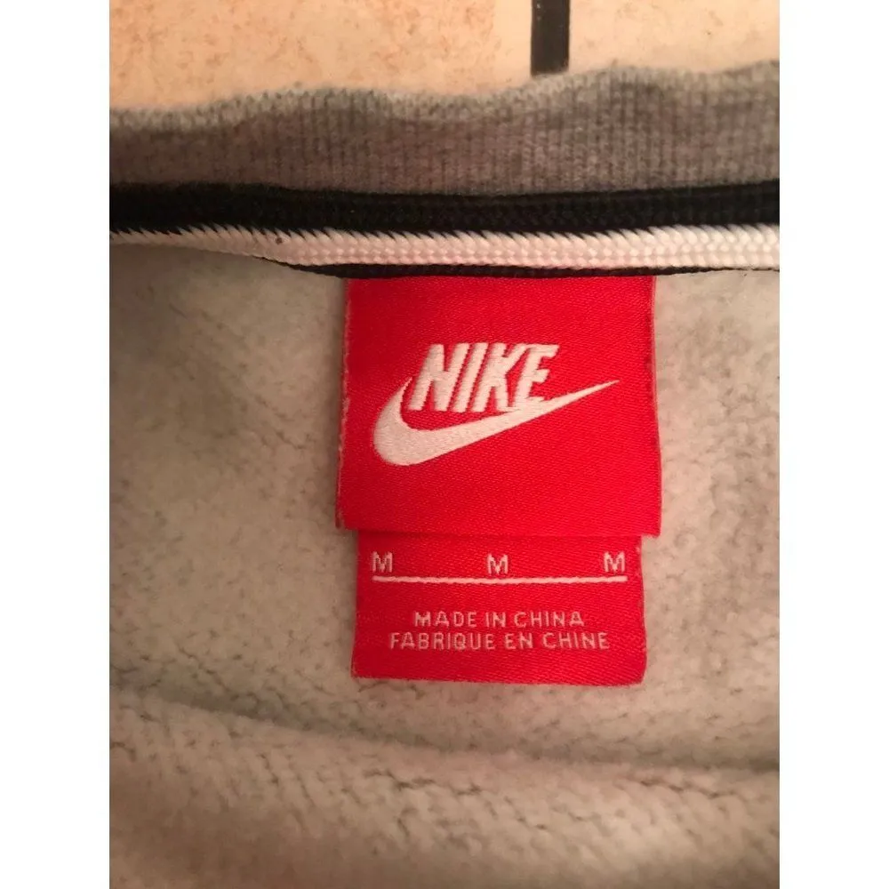 Nike Air crewneck pullover sweatshirt old tag size medium - Image 4