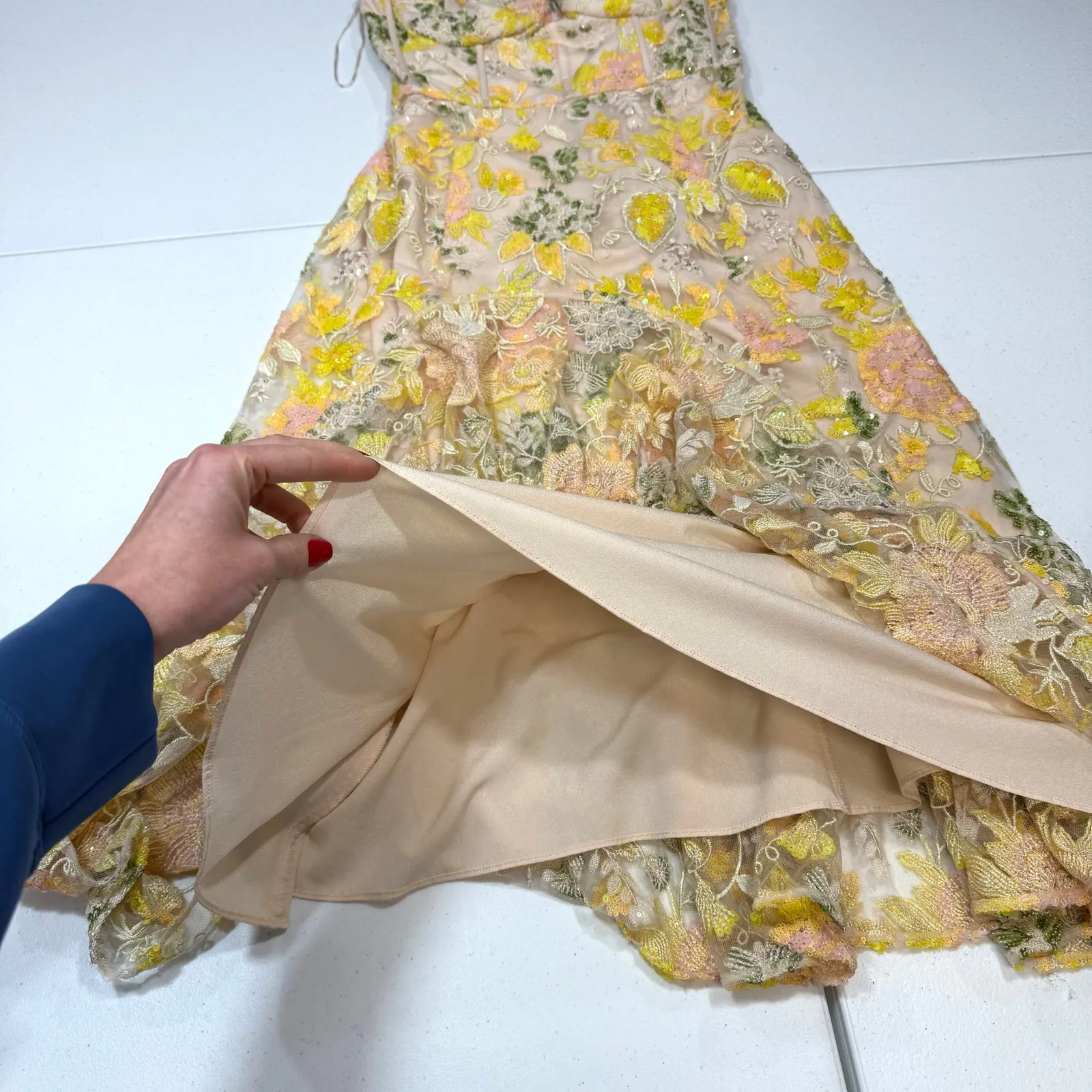 Dress The Population Carina yellow sequin strapless midi Dress Size XL - Image 5