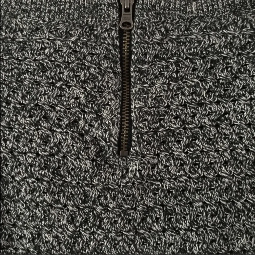 AE zipper back sweater - Image 6