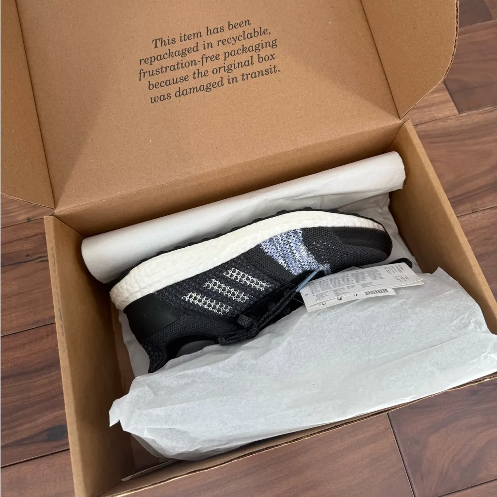 Adidas Ultraboost ST Running Shoes Primeknit Women's Size 7.5 - Image 9