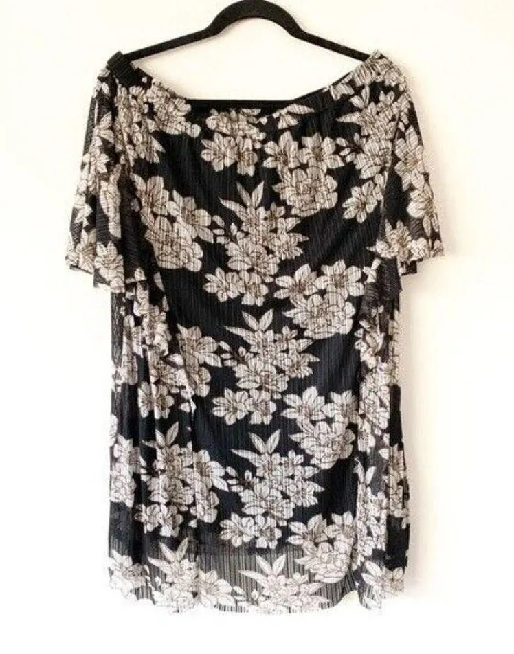 NEW Moon River Dress Size Small Women's Off Shoulder Floral Mini Black & White - Image 4