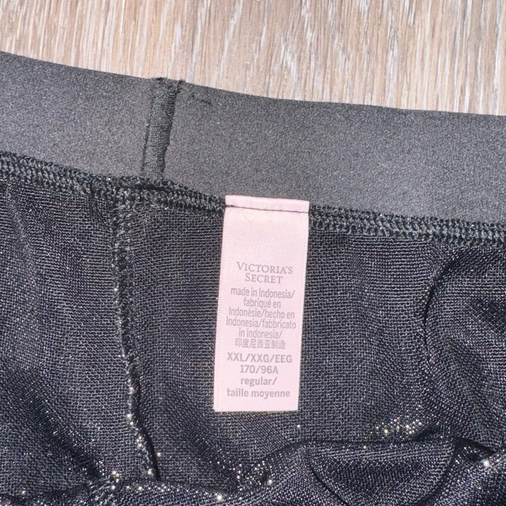 Victoria’s Secret Wide Leg Silver Shimmer Pants - Size XXL - Image 5