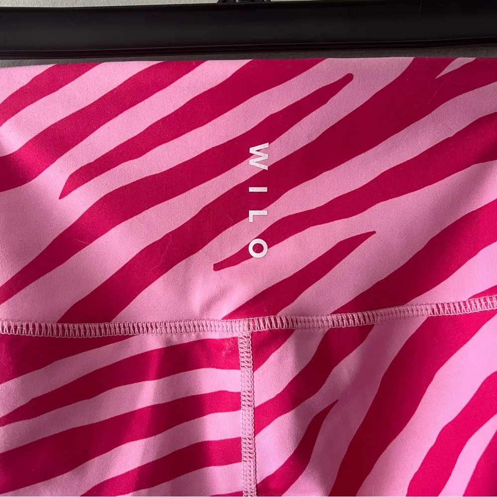 Wilo the Label Pink Zebra Print Leggings Size Small - Image 5