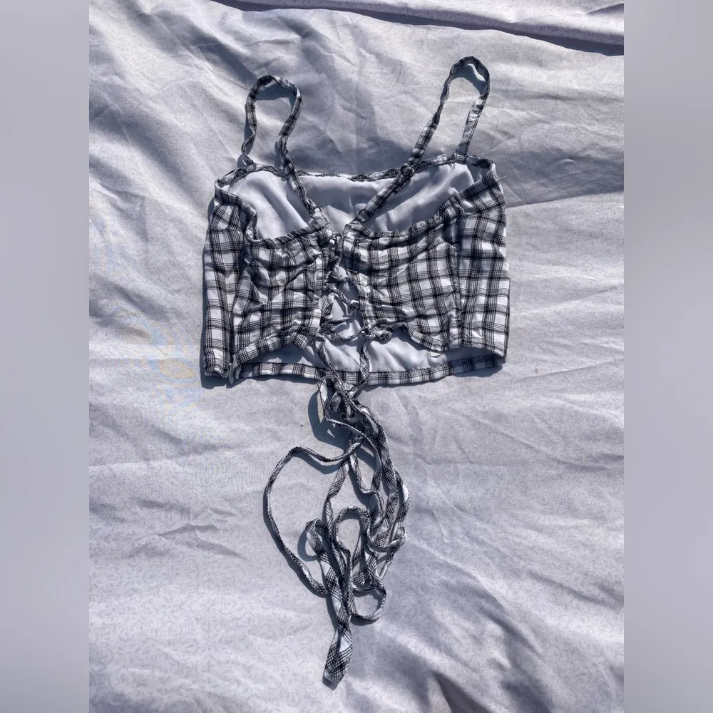 black and white checkered tank top - Image 3