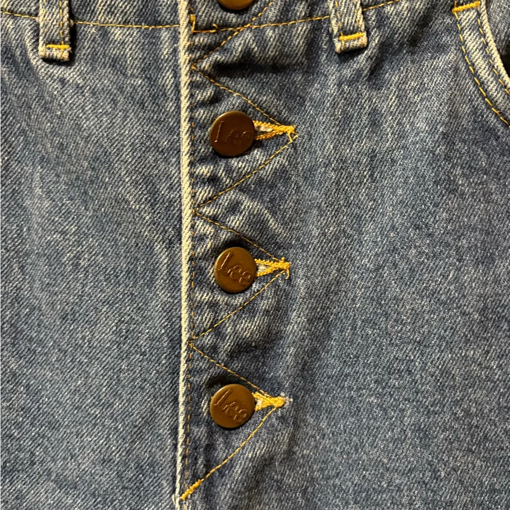 Lee Vntg women’s high-rise, button-fly jeans, Heritage Slim Straight Buttonfly - Image 3