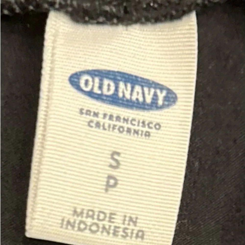 Old Navy Cute Black Dress Size S - Image 3