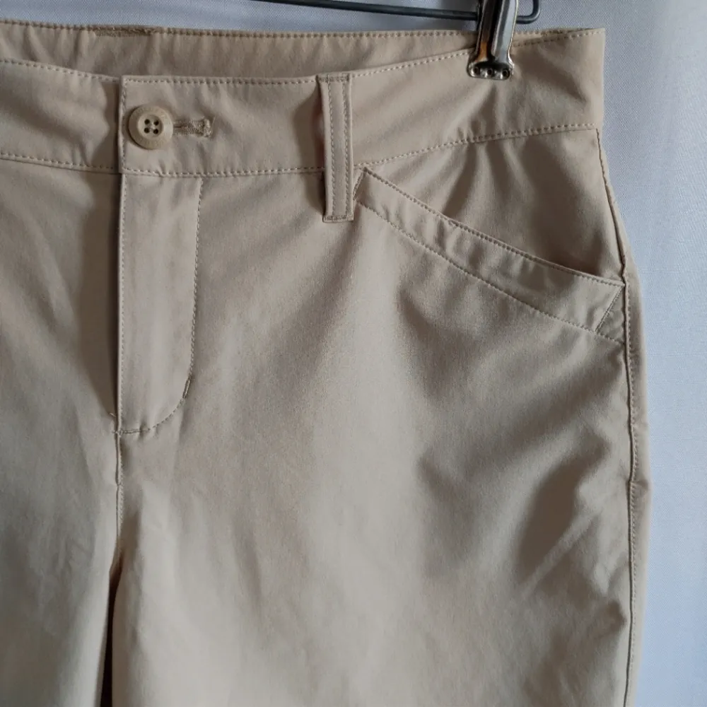 Eddie Bauer Khaki Active Shorts - Image 5