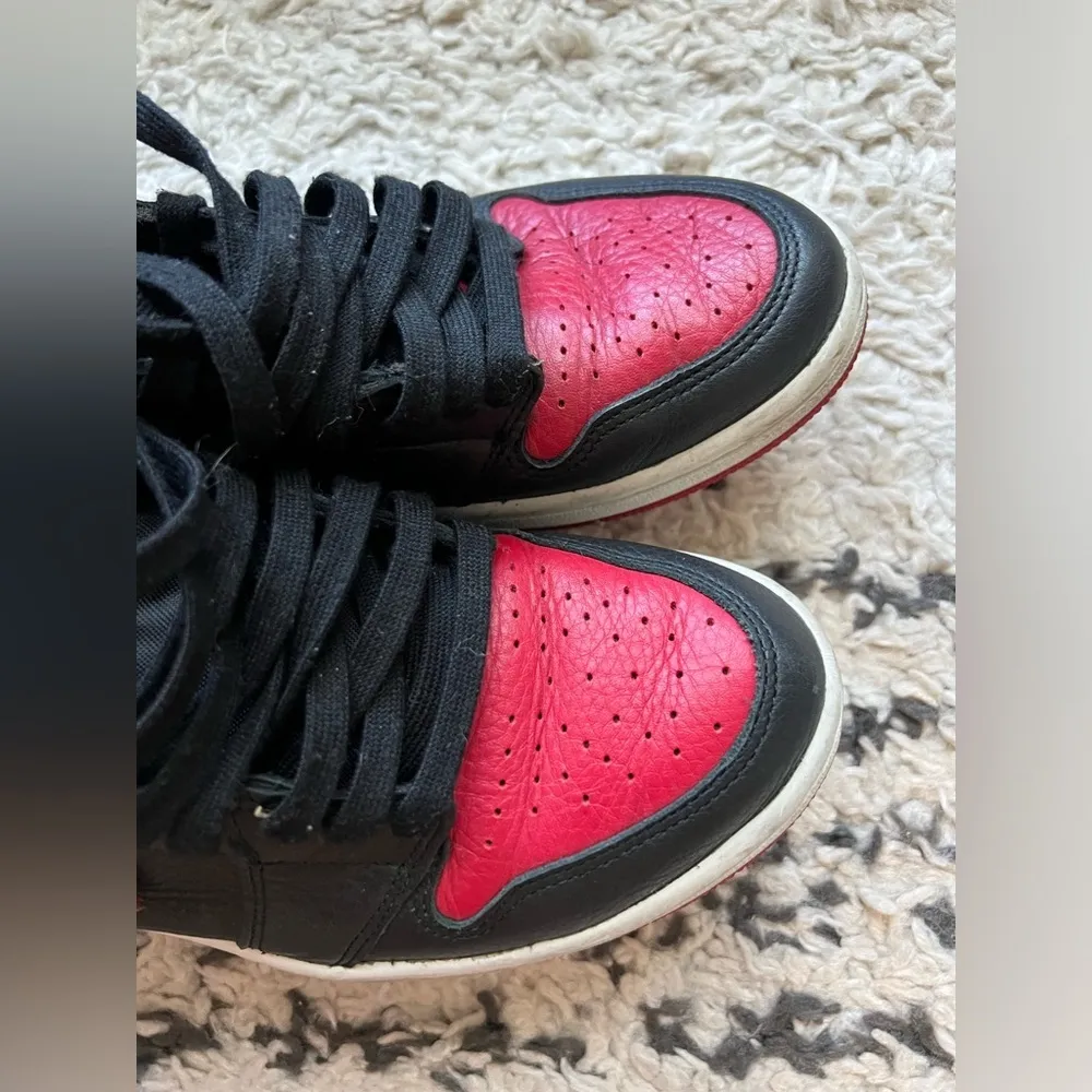 Nike Air Jordan 1 Women’s Retro High Top “NC to Chi” - Size 7.5 / 38.5 - Image 4