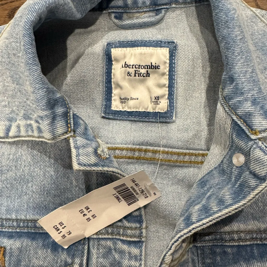 Abercrombie and fitch denim vest NWT XS - Image 2