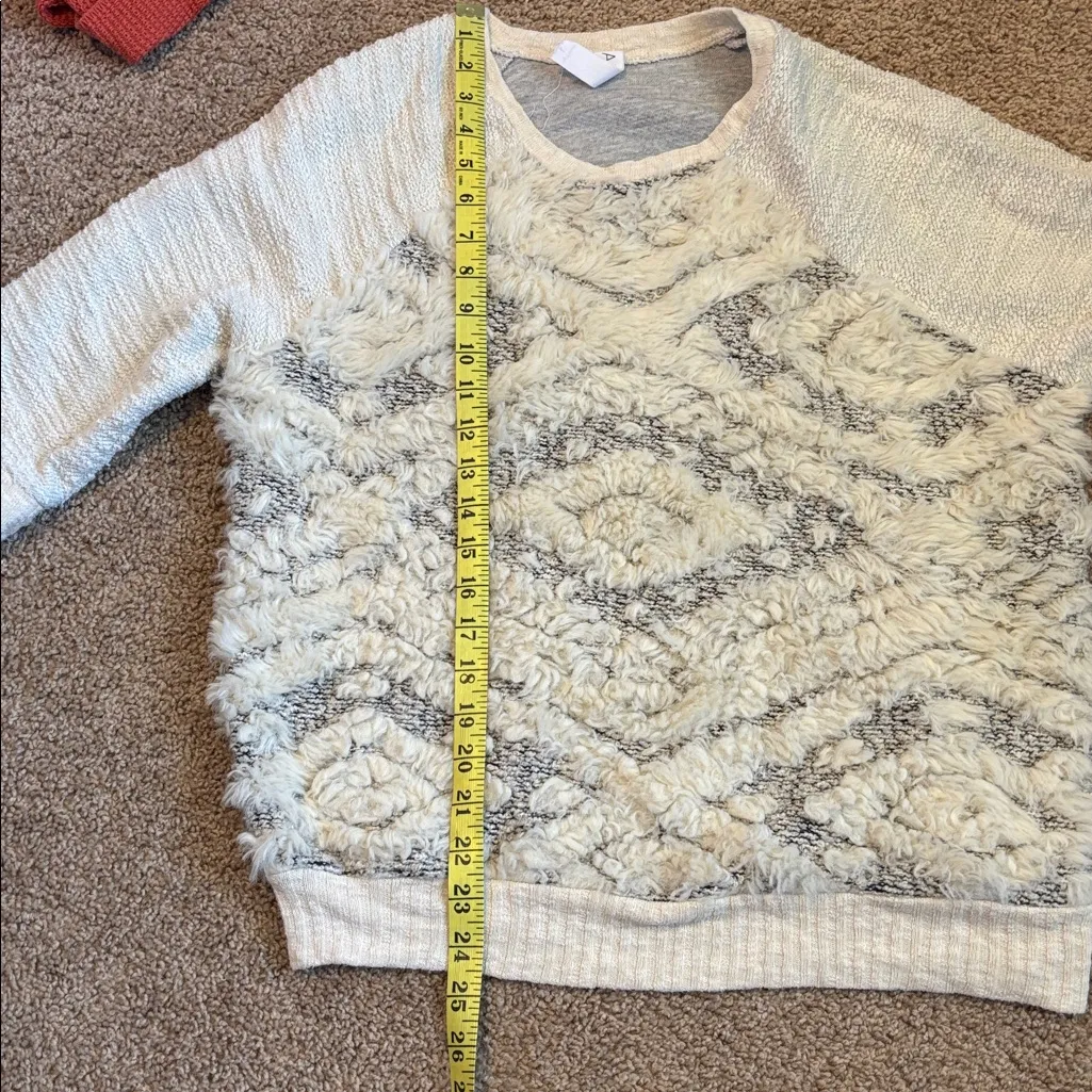 Anthropologie Amadi Texture-Stitched Calista Faux Fur Moroccan Sweatshirt Top - Image 8