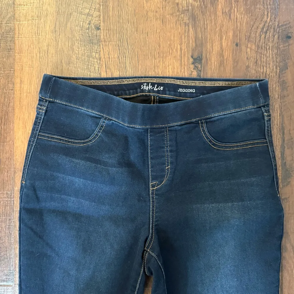 STYLE & CO denim jegging, size M - Image 3