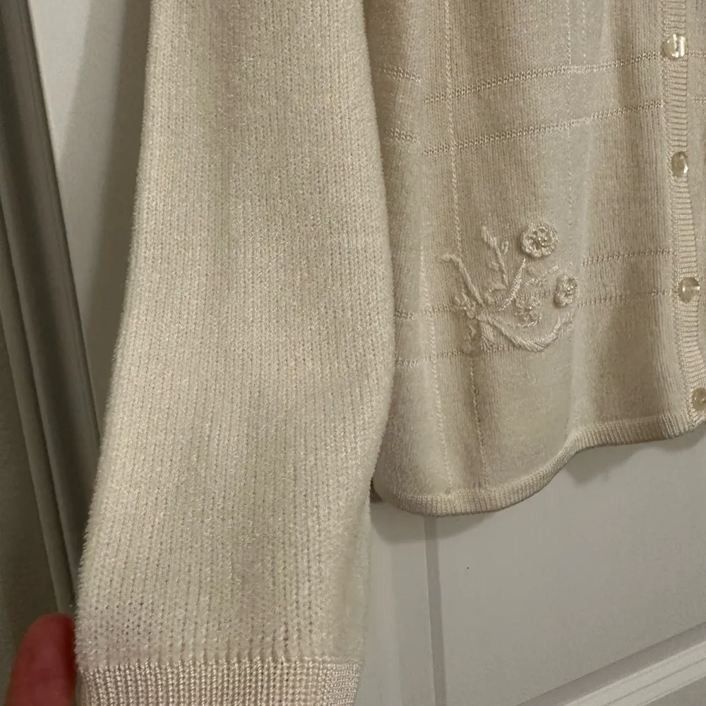 JENNY Sweater Women Medium Floral White Embroidered Long Sleeve Cardigan - Image 4