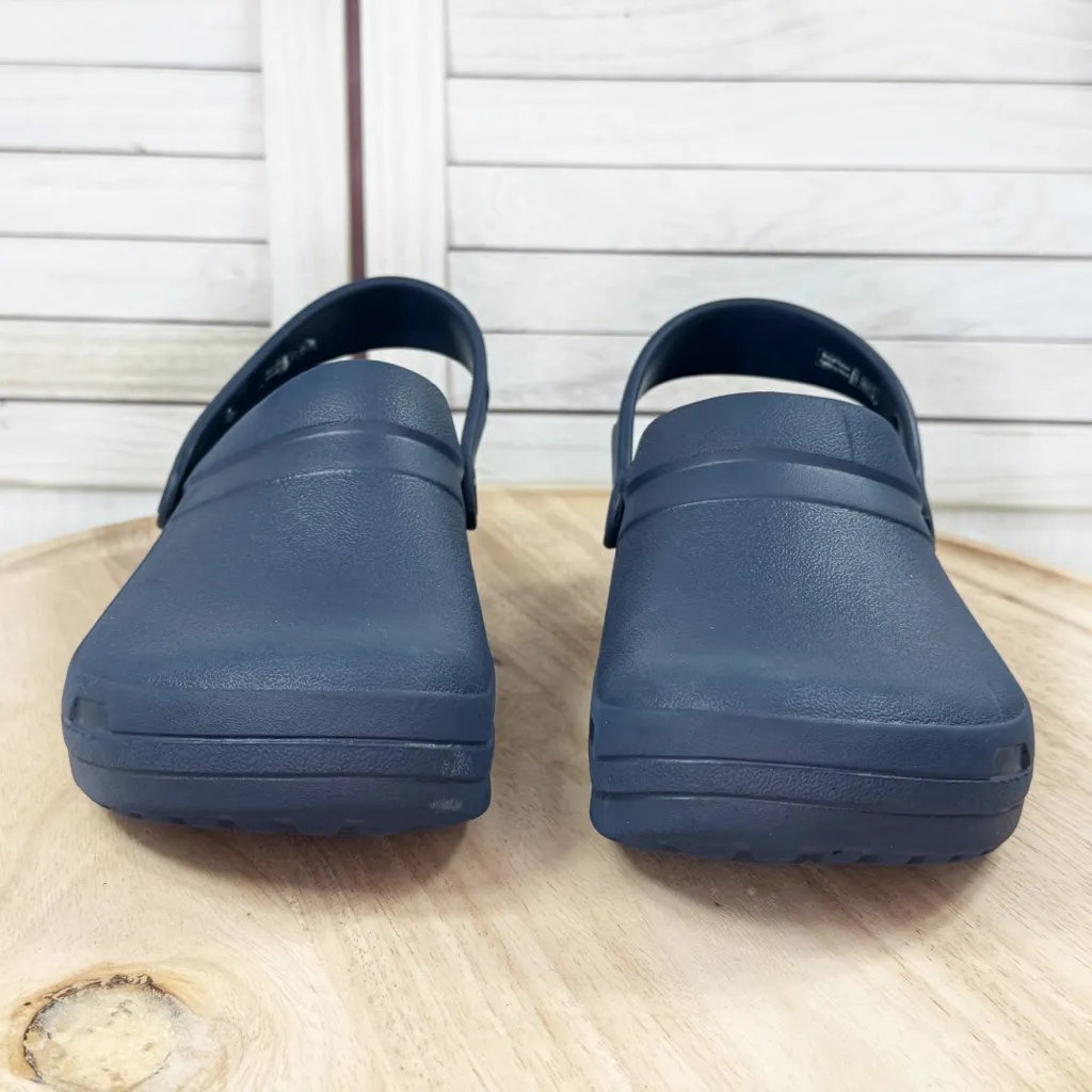 Crocs Specialist II Work Clogs Navy Blue 6 Men 8 Women - Image 2
