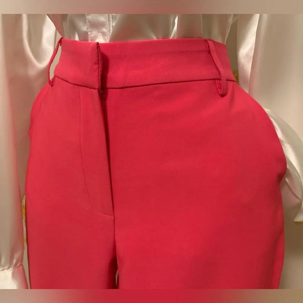 Nwt  hot pink dressy pants size Small - Image 2