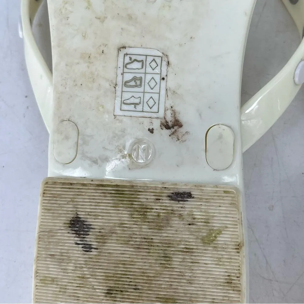 Tory Burch Sandals Women 11 Cream Ivory Studded
Jelly Sandal Slip On Flip Flop - Image 7