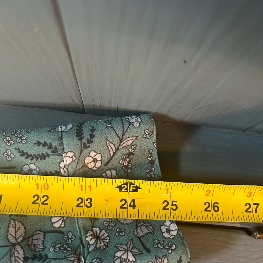 CAbi Chase Over-Sized Teal Floral Long Sleeve Blouse | Women’s Size XL - Image 8