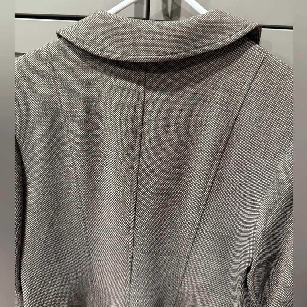 Louben of Canada Button - Image 5