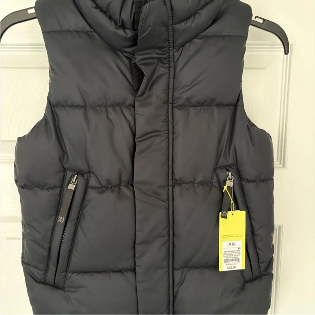 NWT All In Motion Black Puffer Vest size XS. Oversized to med - Image 2