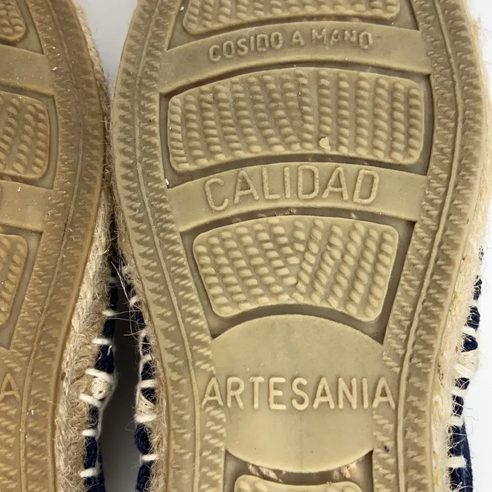 Toni Pons Blue Canvas Espadrilles Tan Trim Slip - Image 9