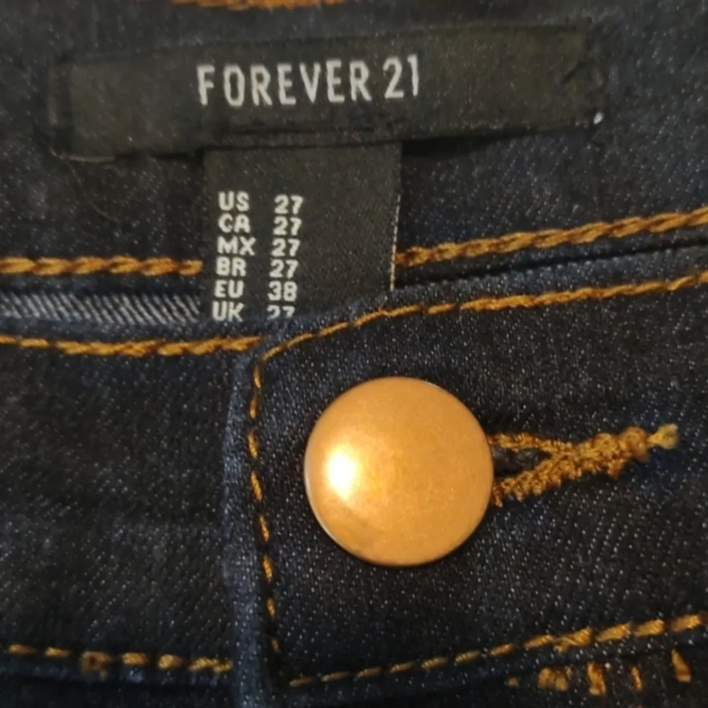Woman's Forever 21 Jeans Size 27 #6865 - Image 5