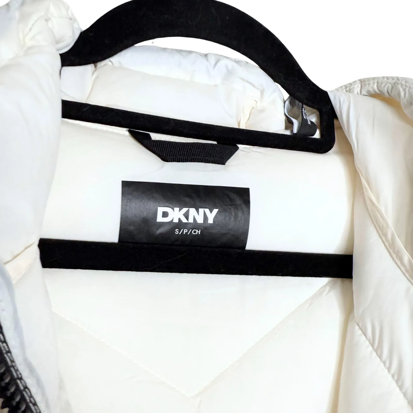 DKNY Mixed Media Scuba Sleeves Hooded Puffer Jacket Size Small White Winter Coat - Image 3