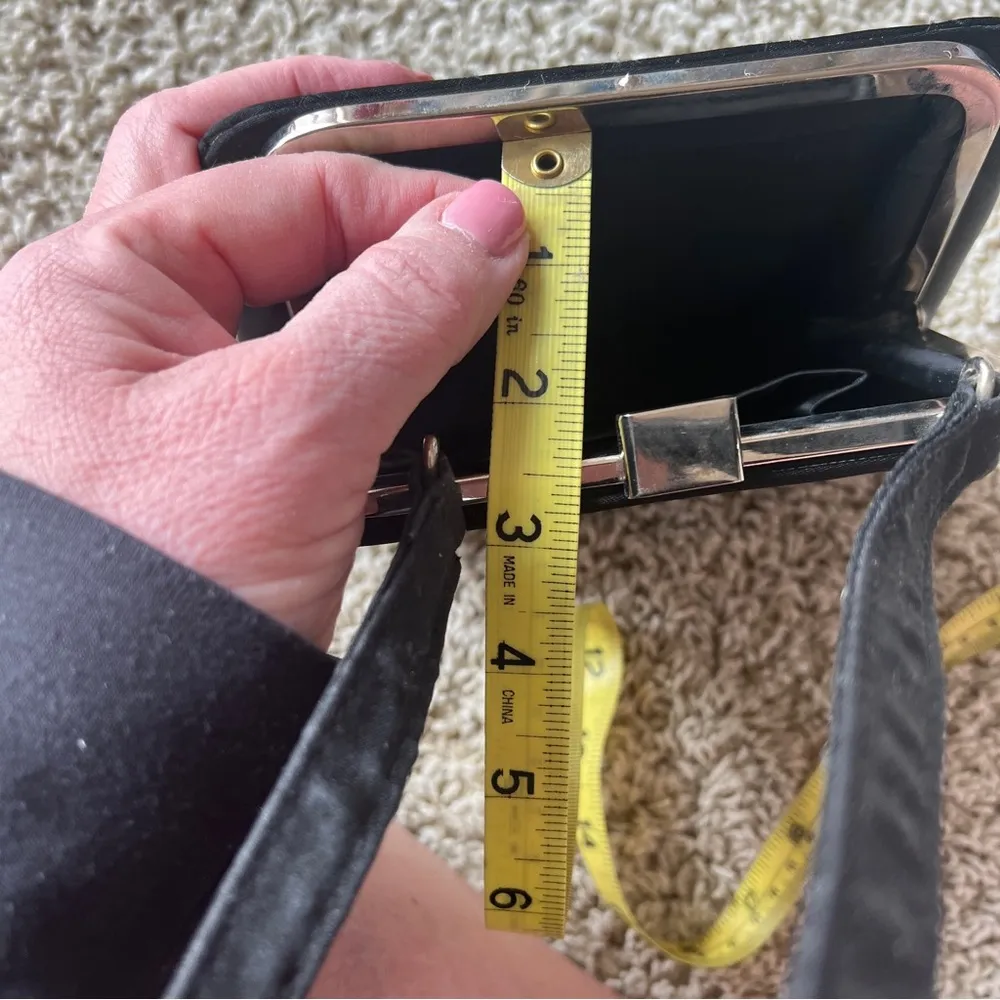 Vintage Black Satin Handled Quilted Purse Silver Clasp Evening Bag L7 - Image 11