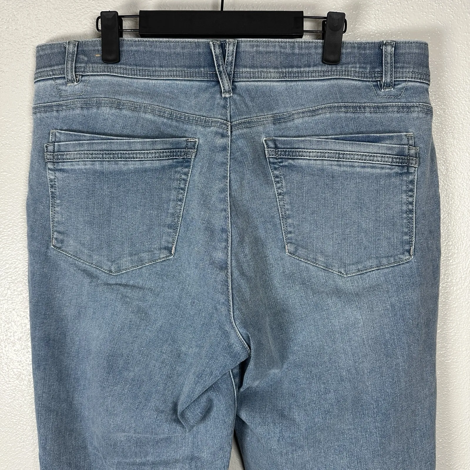 Democracy Jeans Womens 16 Blue Ab Technology Straight Leg Raw Hem Stretch Denim - Image 4