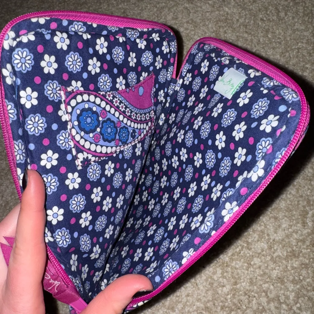 Vera Bradley  Tech case - Image 3