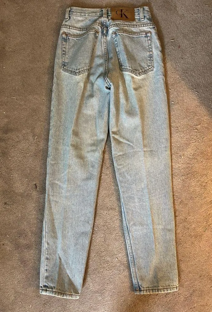 Calvin Klein Jeans - Image 2