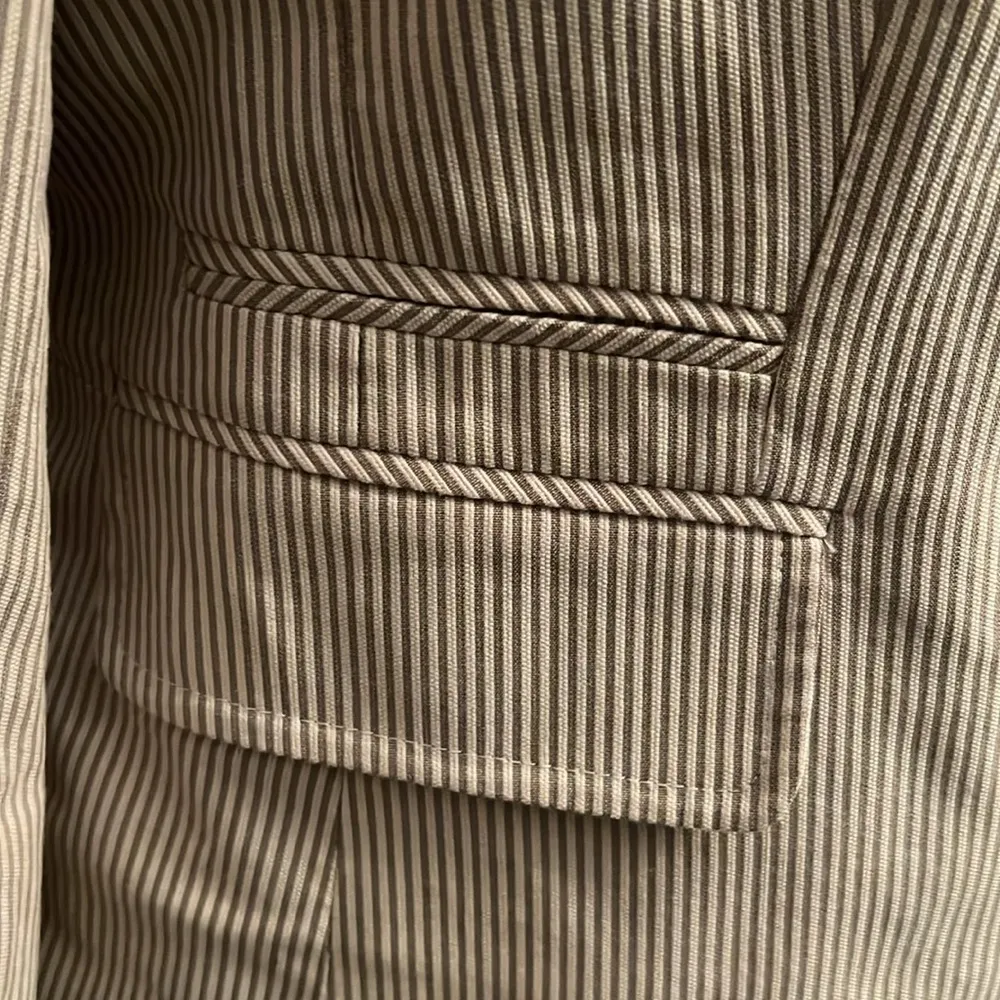 Ann Taylor LOFT Women Blazer Striped  Pleated 3/4 Sleeve Size 10 - Image 4