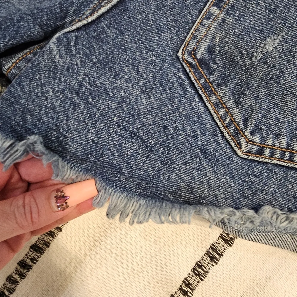 Free Peoplee Denim Short - Image 9