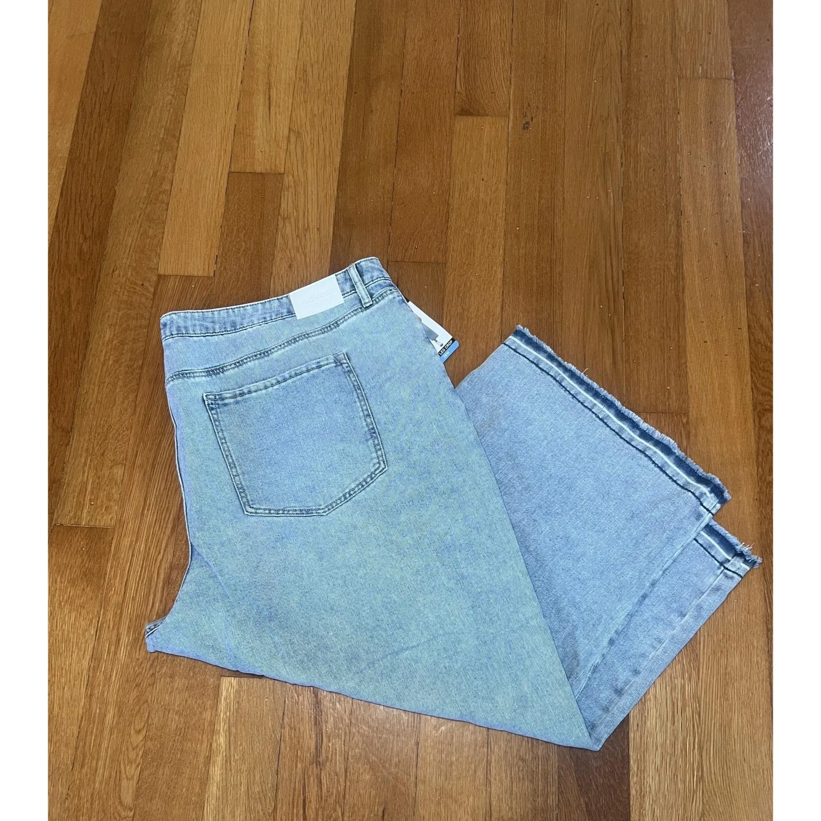 Edited by Remi Bader Jeans Womens 28W Light Wash Wide Leg Crop Raw Hem ERW1008C Blue - Image 2