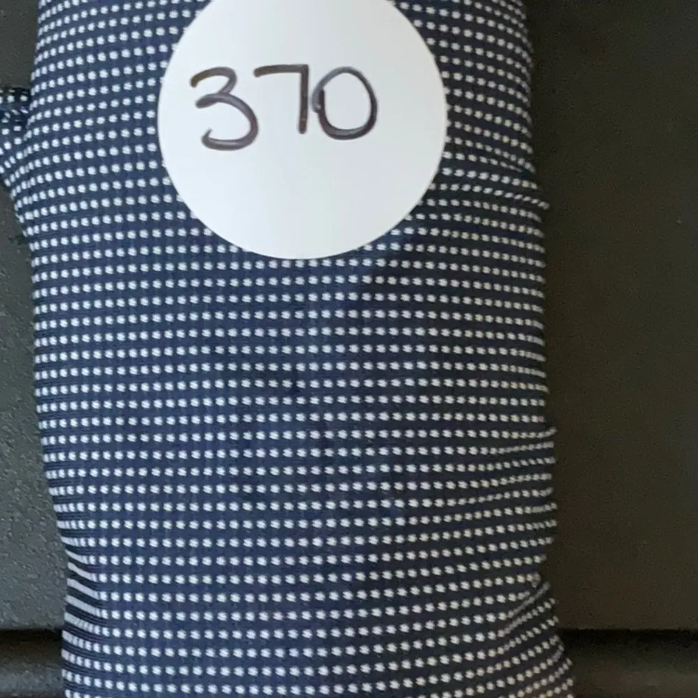 Athletic woman workout shirt - Image 5