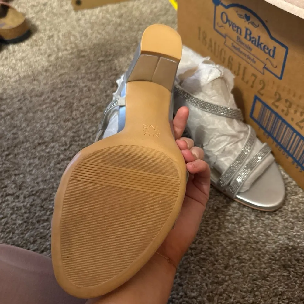 Elegant Silver Strappy Sandals 9 - Image 3