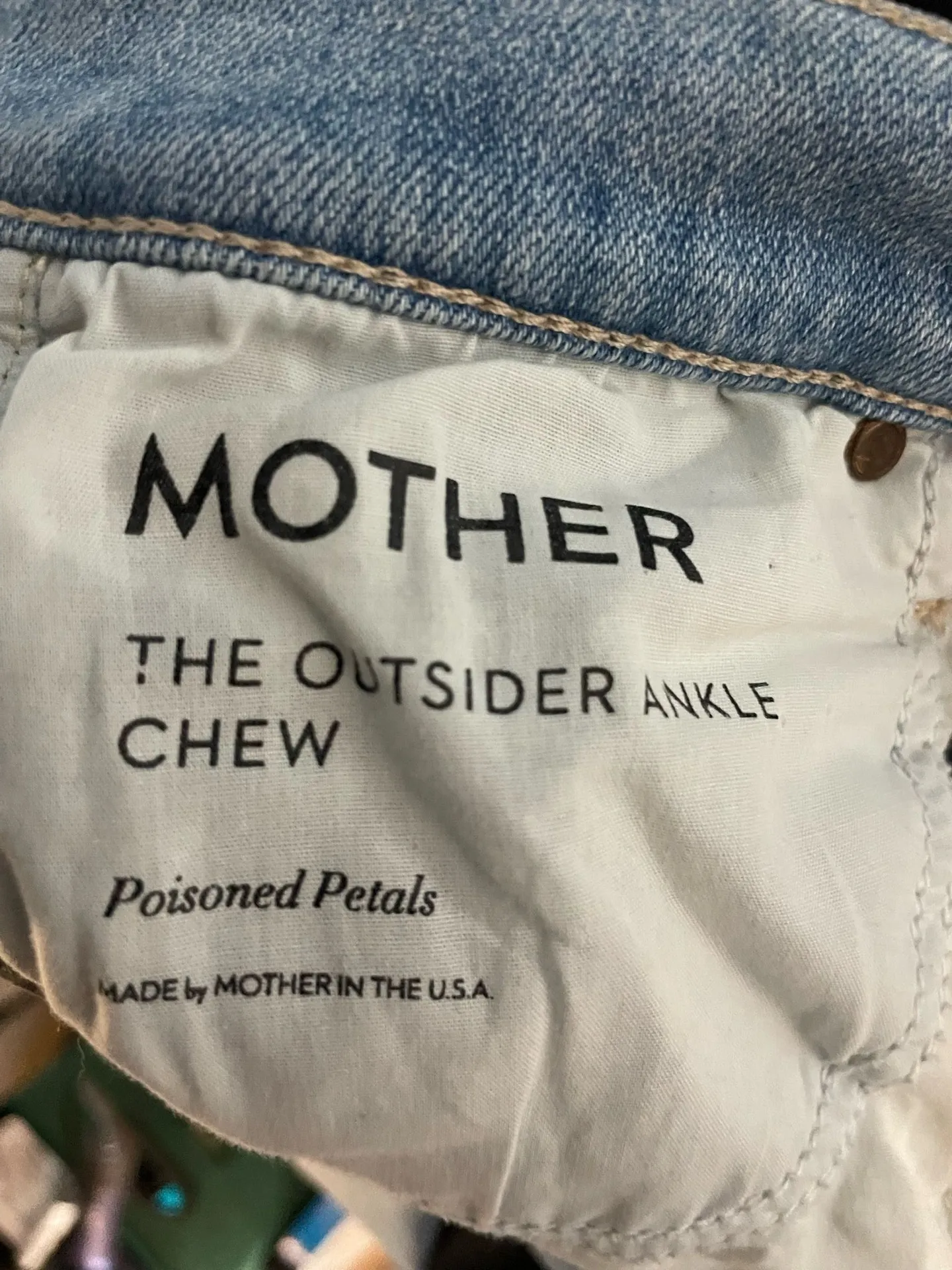 MOTHER Distressed Jeans - The Outsider Ankle chew Size 26 - Image 4