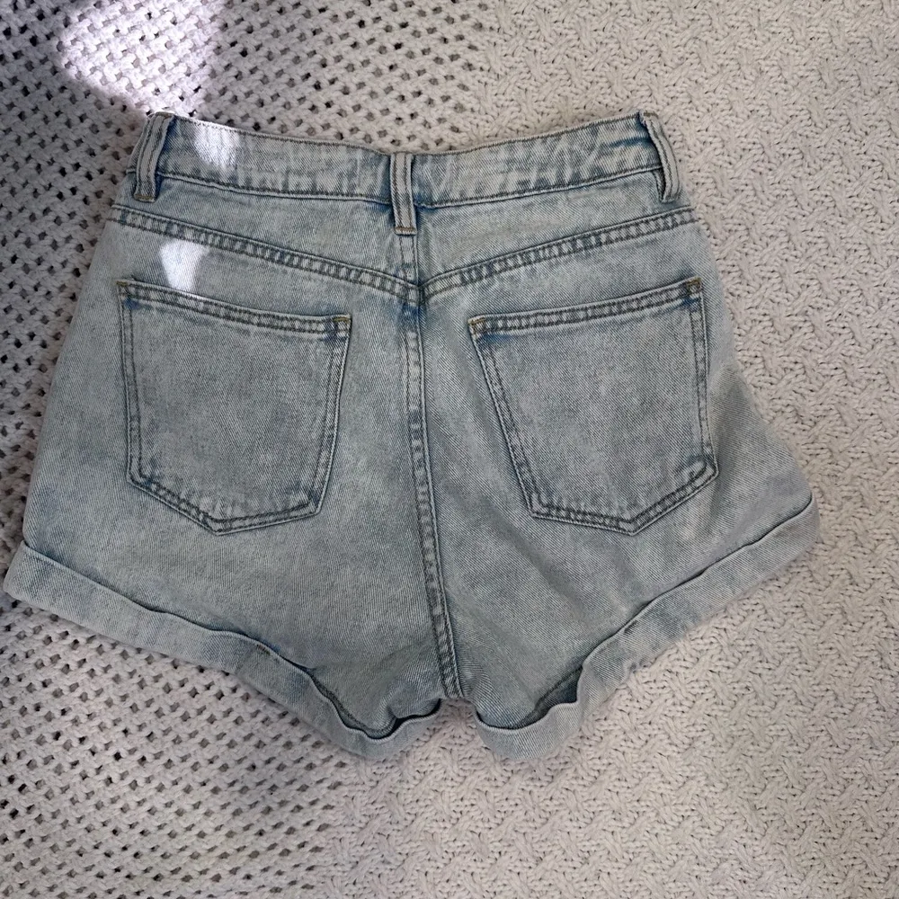 PacSun WOMENS  Blue Jean MOM Shorts High-Waisted 26 - Image 7