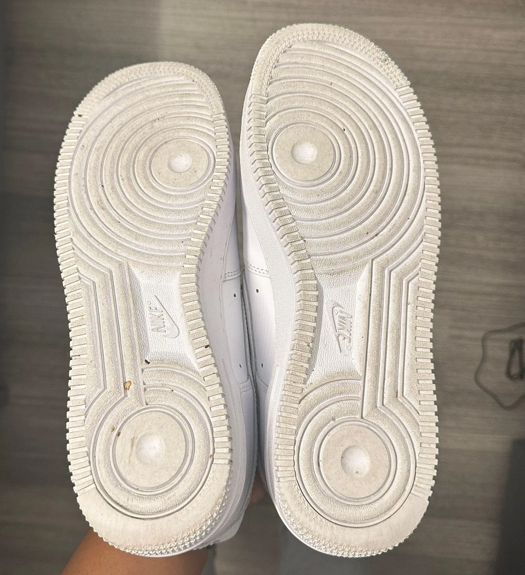 Nike Air Force 1 Low - Image 2