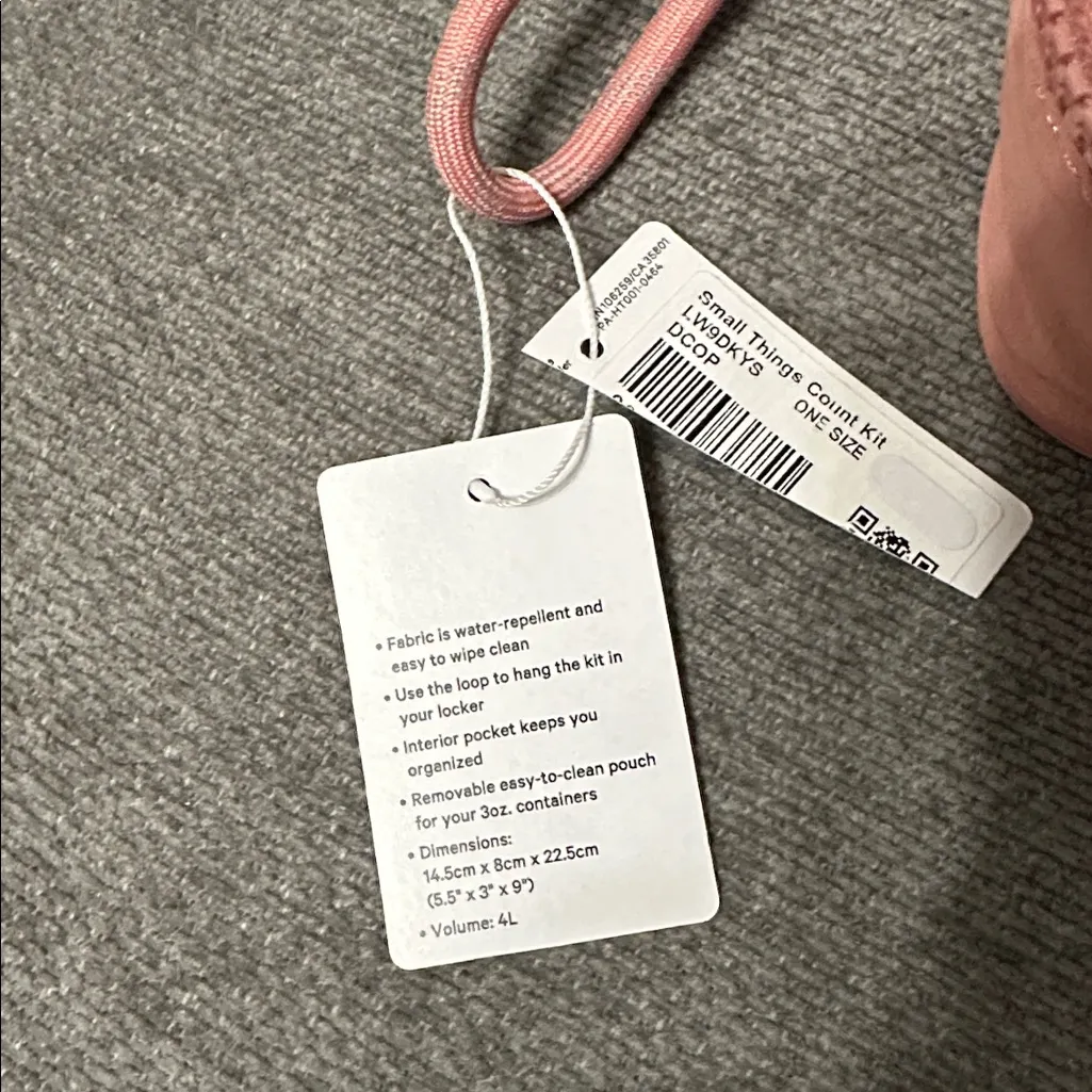 Lululemon small things count kit - Image 3