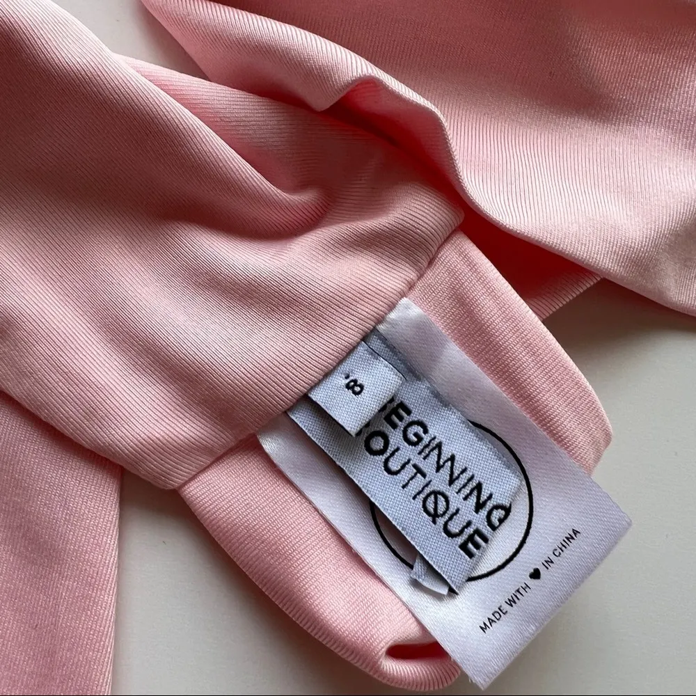 Beginning Boutique Niomi Wrap Tie Crop Top in Baby Pink - Image 4