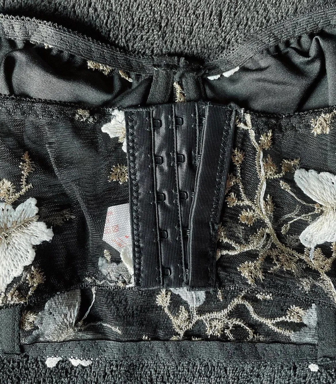 Romwe Black Bandeau - Image 4