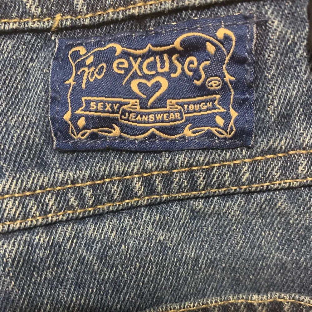 90s No Excuses dip-dye button fly jean shorts - Image 7